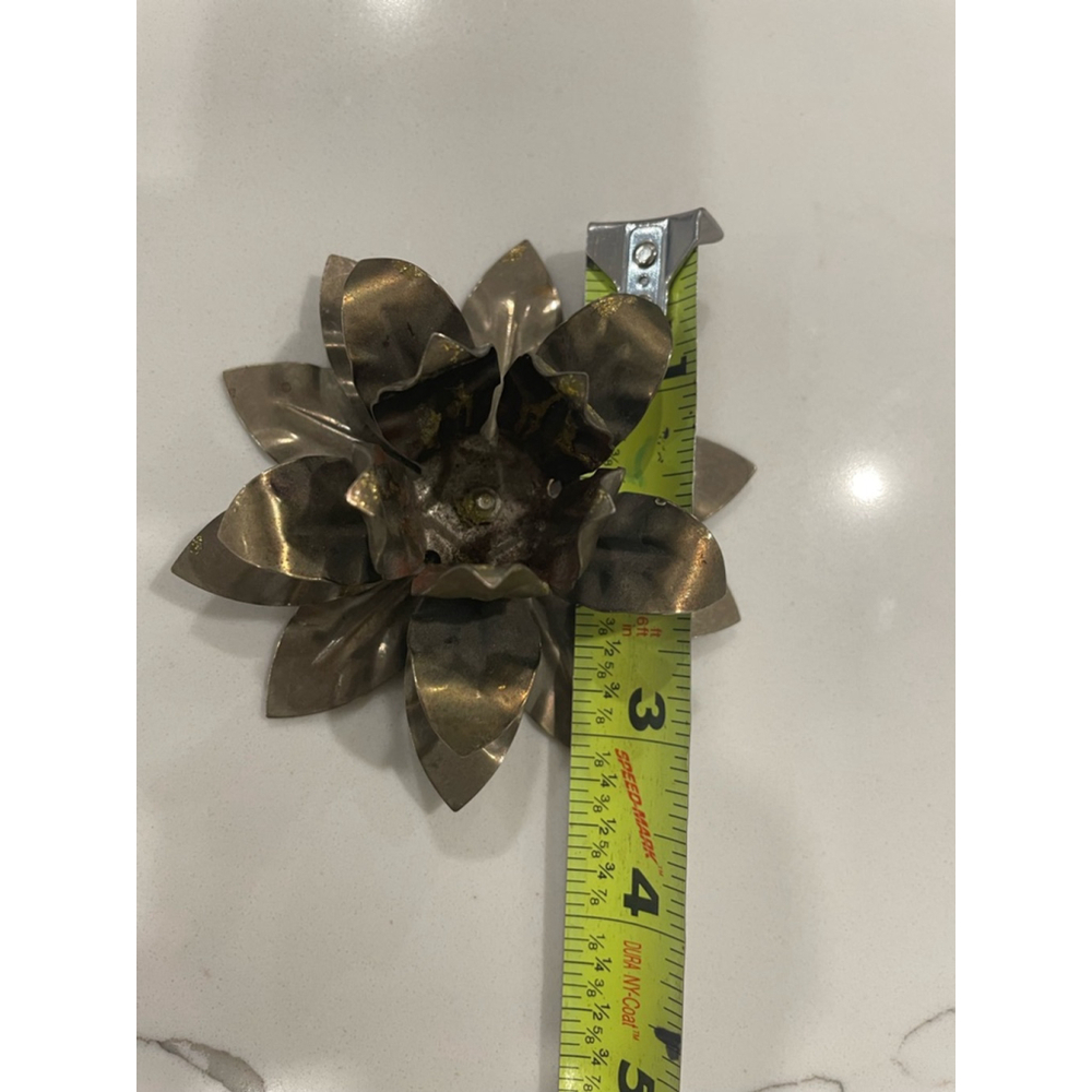 Vintage Metal Brass Flower Poinsettia Tapered Candle Holder Gold MCM Whimsical - Picture 6 of 7